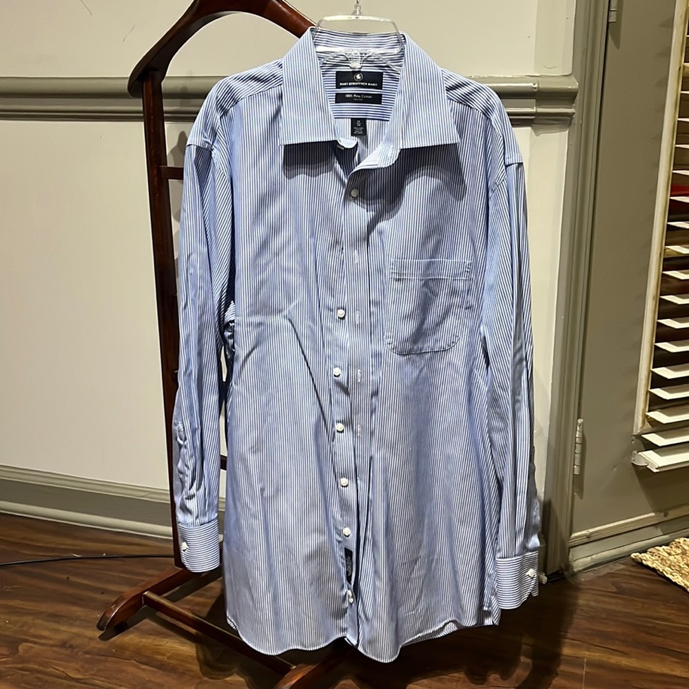 Men’s Hart Schaffner Marx Pima cotton dress shirt, 17/33. Purchased @ Dillards.